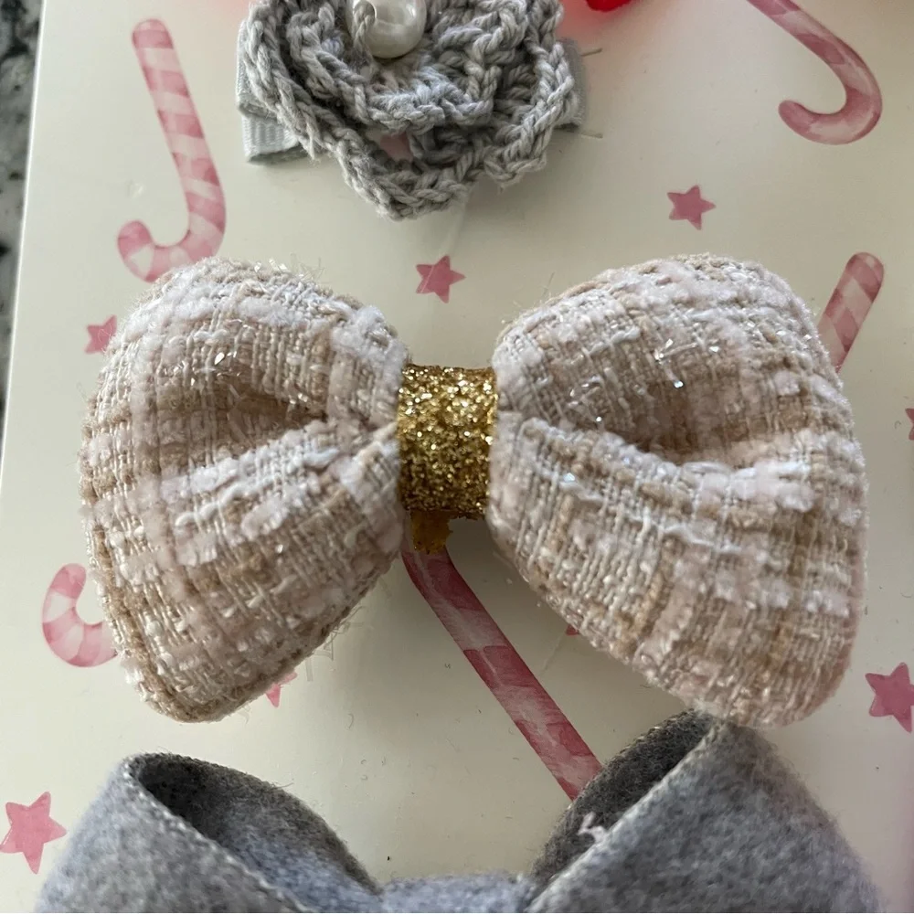 New Christmas Magic Is In The Hair Assorted Christmas Bows and Barrettes